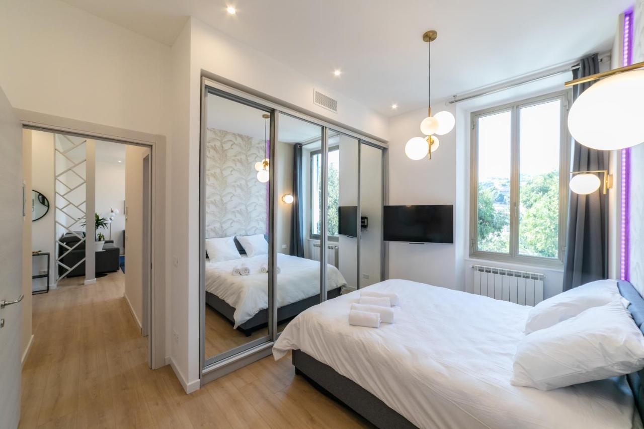 Ventimiglia City Center With Sea View Вентимилья Экстерьер фото